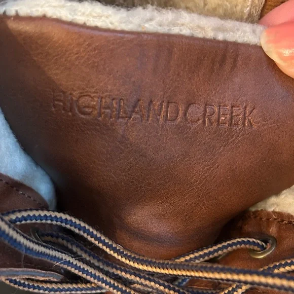 Stylish Brown and Blue Women's Winter Boots - Picture 2 of 5